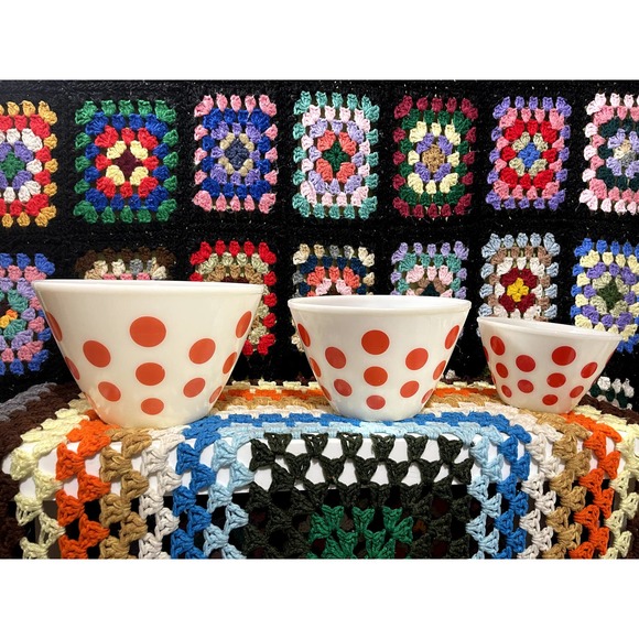 Fire King Red and white Polka Dot nesting bowl set of 3 - Picture 2 of 8